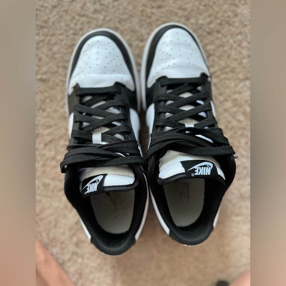 Nike panda low dunk
